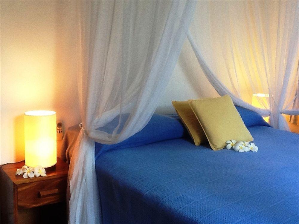 L'Hirondelle Guest House Anse Volbert Village Eksteriør billede